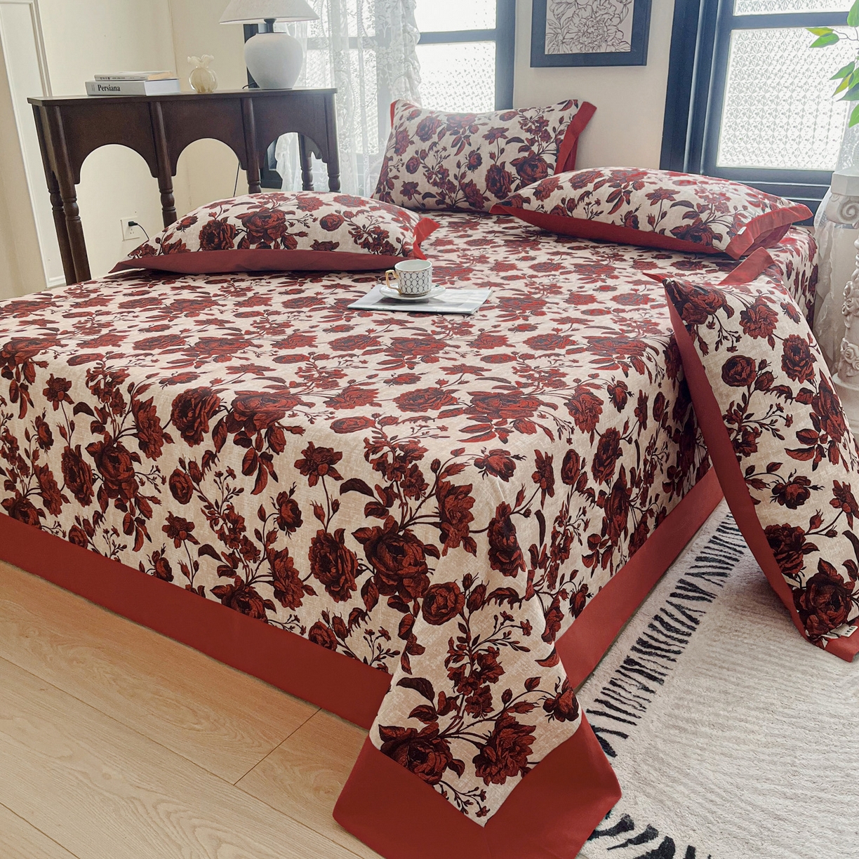 91家纺网 家纺一手货源 找家纺 慕梵家居2025新款100%全棉磨毛包边单床单 红色玫瑰