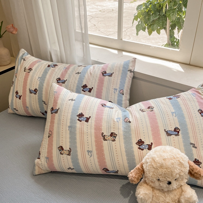 91家纺网 家纺一手货源 找家纺 王朝国际 2026爆款皱皱双层纱四件套小奶狗