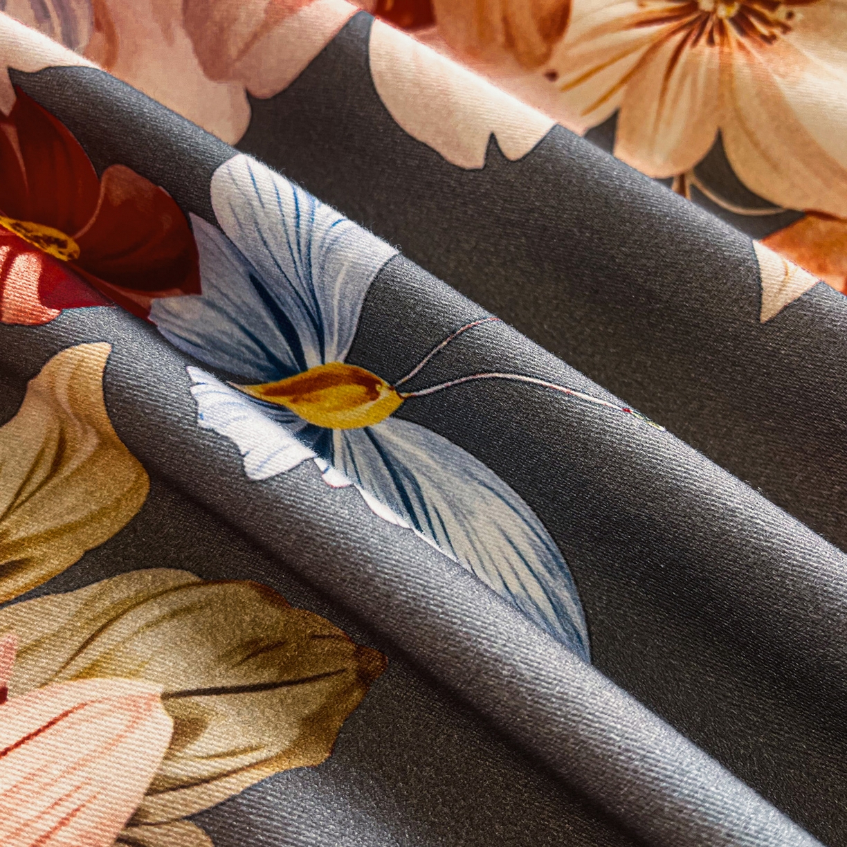 91家纺网 家纺一手货源 找家纺 慕梵家居2025新款100%全棉磨毛包边单床单 石榴花灰