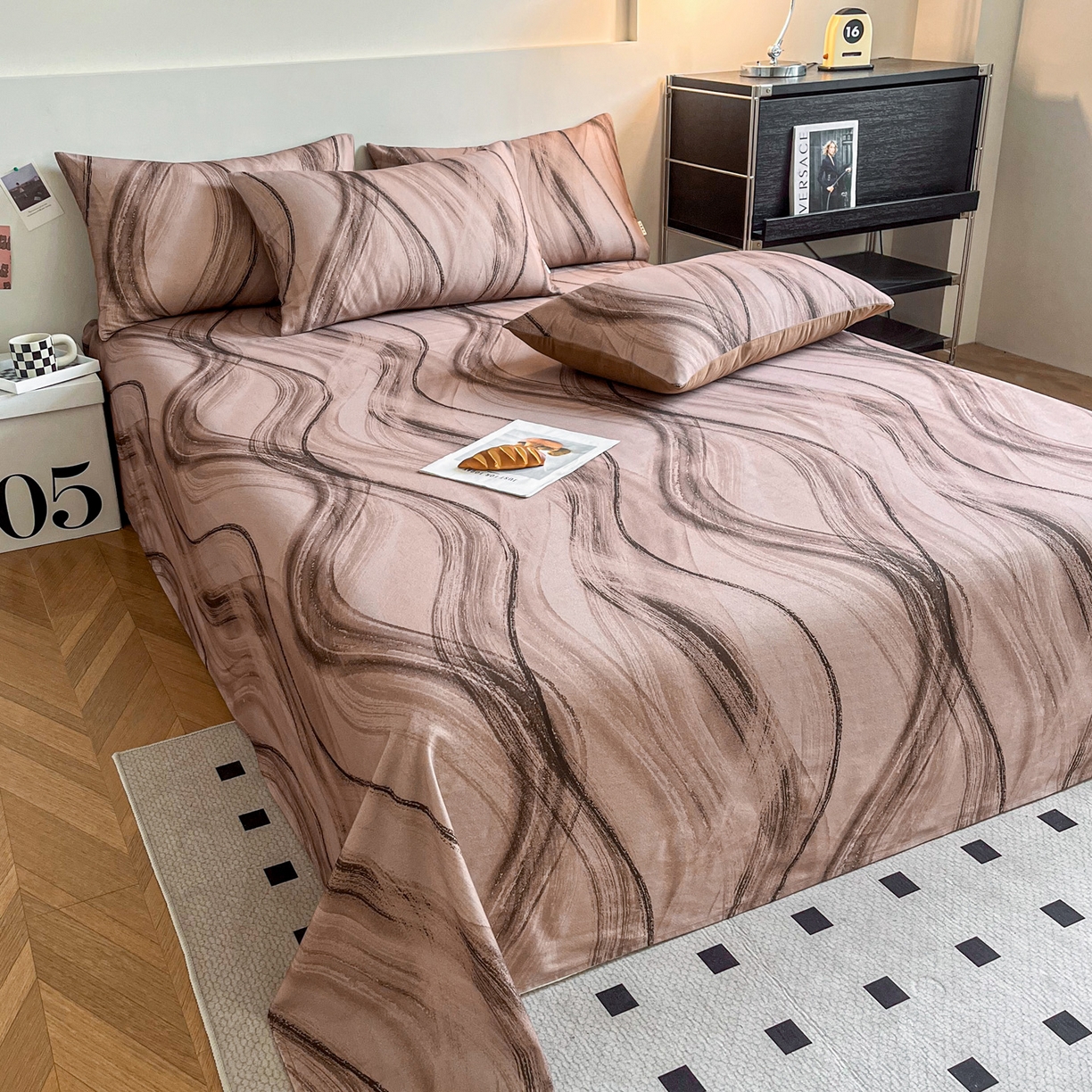 91家纺网 家纺一手货源 找家纺 慕梵家居2025新款100%全棉磨毛单床单 几何咖