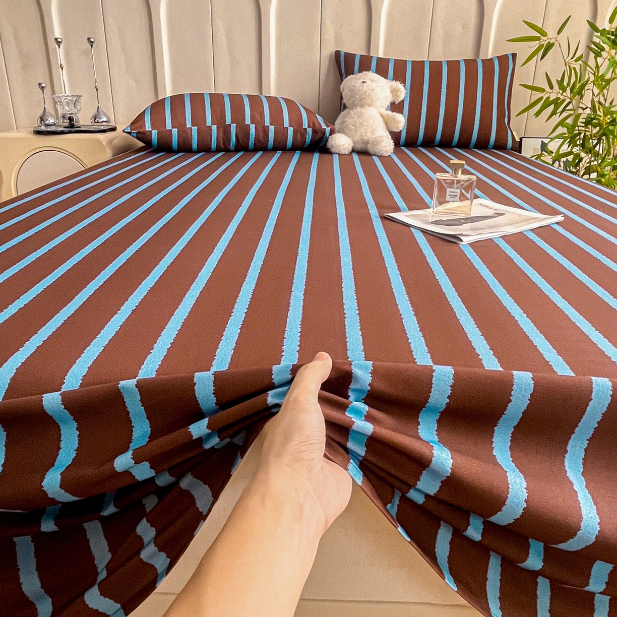 91家纺网 家纺一手货源 找家纺 慕梵家居2025新款100%全棉磨毛单床单 律动咖