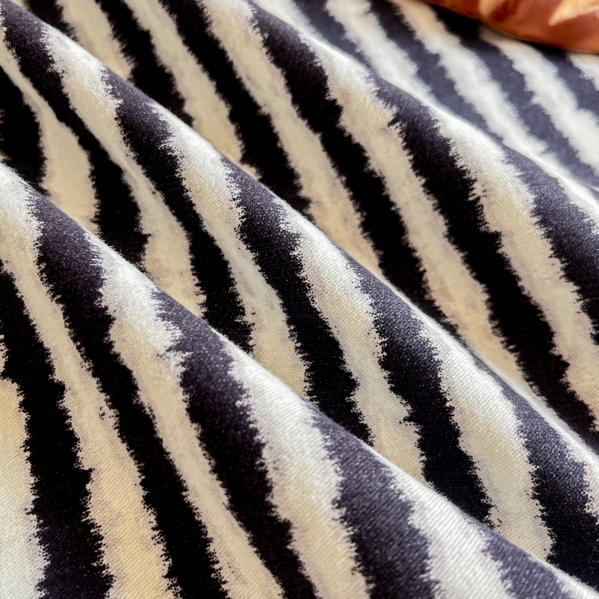 91家纺网 家纺一手货源 找家纺 慕梵家居2025新款100%全棉磨毛单床单 墨白