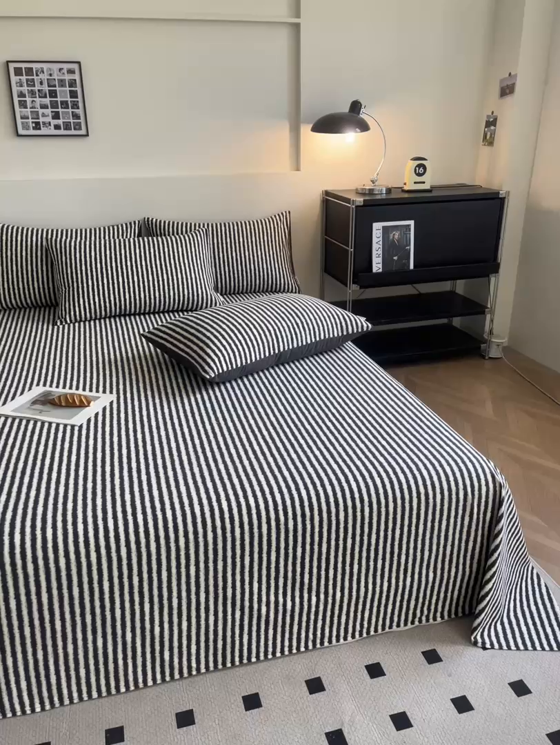 91家纺网 家纺一手货源 找家纺 慕梵家居2025新款100%全棉磨毛单床单 墨白