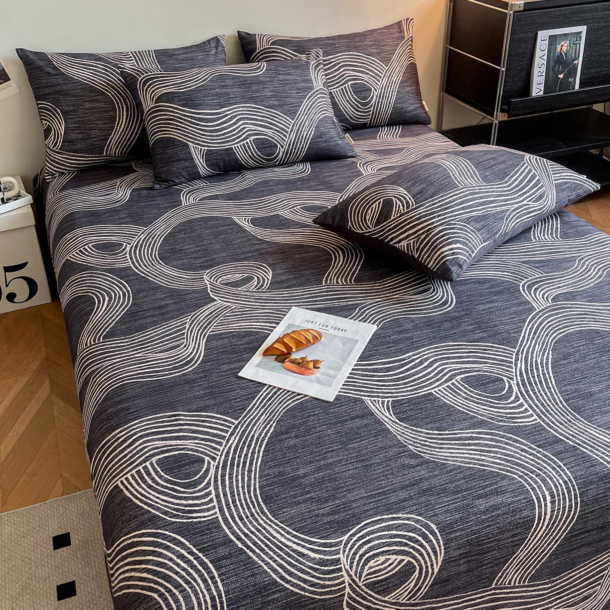 91家纺网 家纺一手货源 找家纺 慕梵家居2025新款100%全棉磨毛单床单 星轨