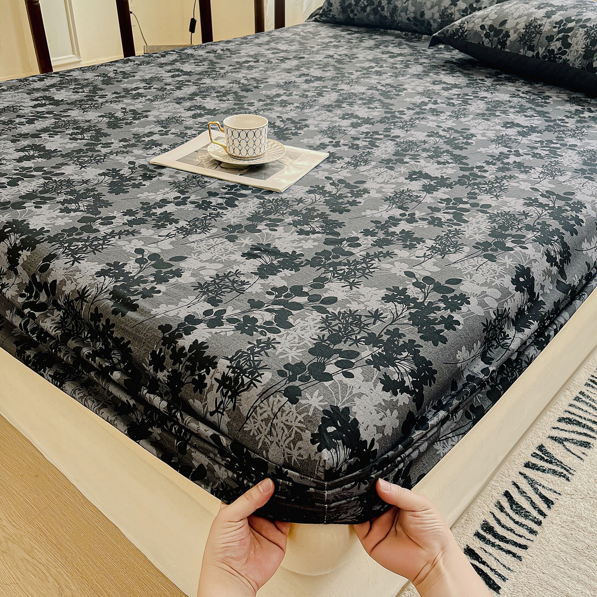 91家纺网 家纺一手货源 找家纺 慕梵家居2025新款100%全棉磨毛包边款床笠 繁花藤叙