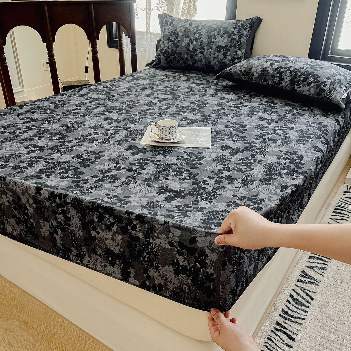 91家纺网 家纺一手货源 找家纺 慕梵家居2025新款100%全棉磨毛包边款床笠 繁花藤叙