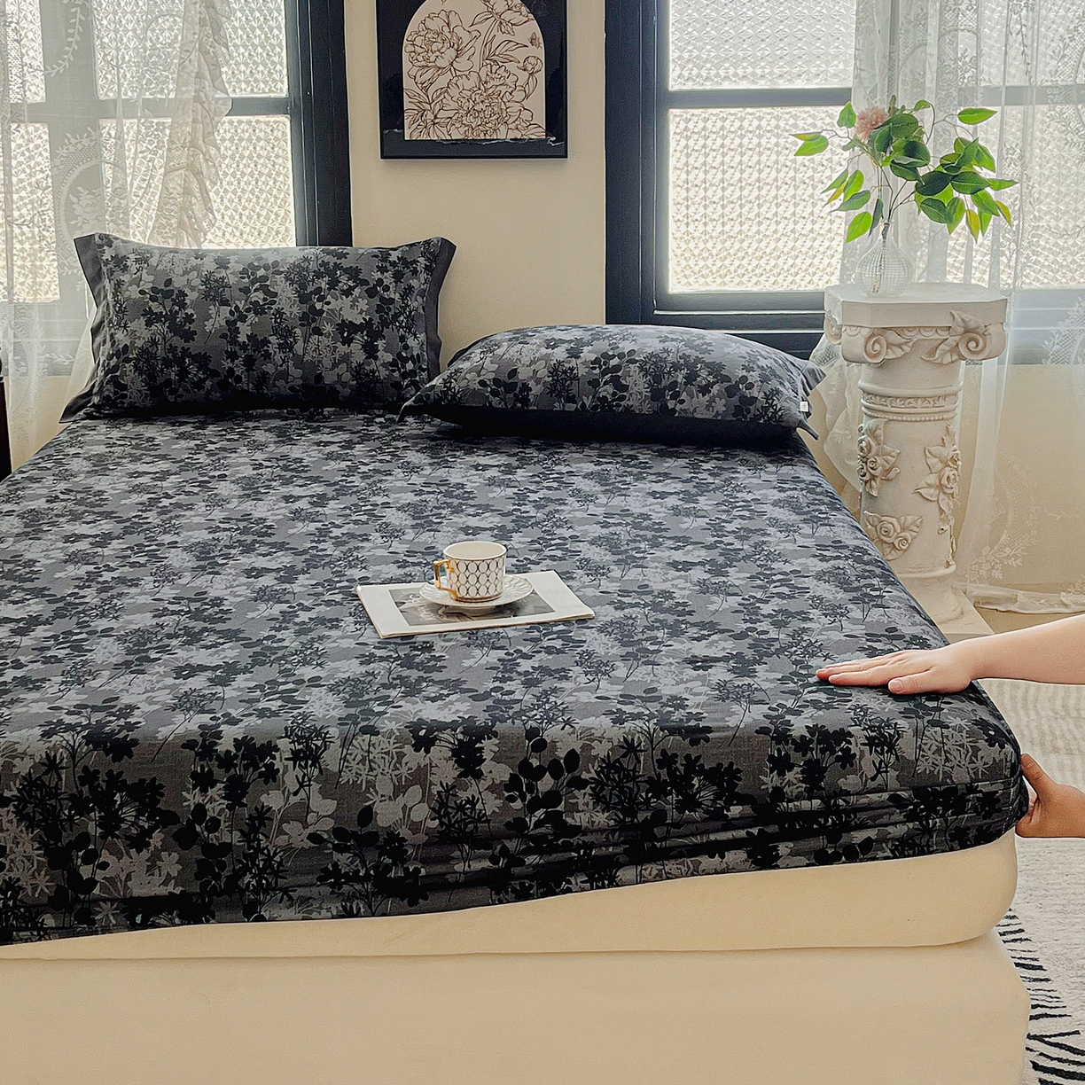 91家纺网 家纺一手货源 找家纺 慕梵家居2025新款100%全棉磨毛包边款床笠 繁花藤叙