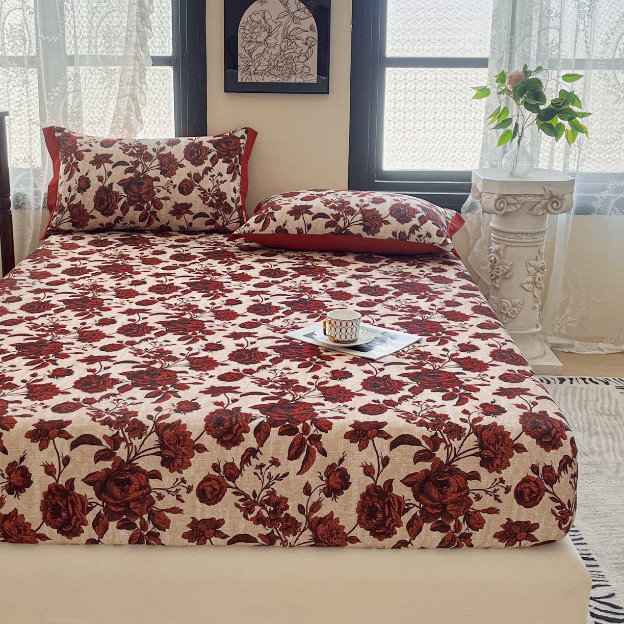 91家纺网 家纺一手货源 找家纺 慕梵家居2025新款100%全棉磨毛包边款床笠 红色玫瑰