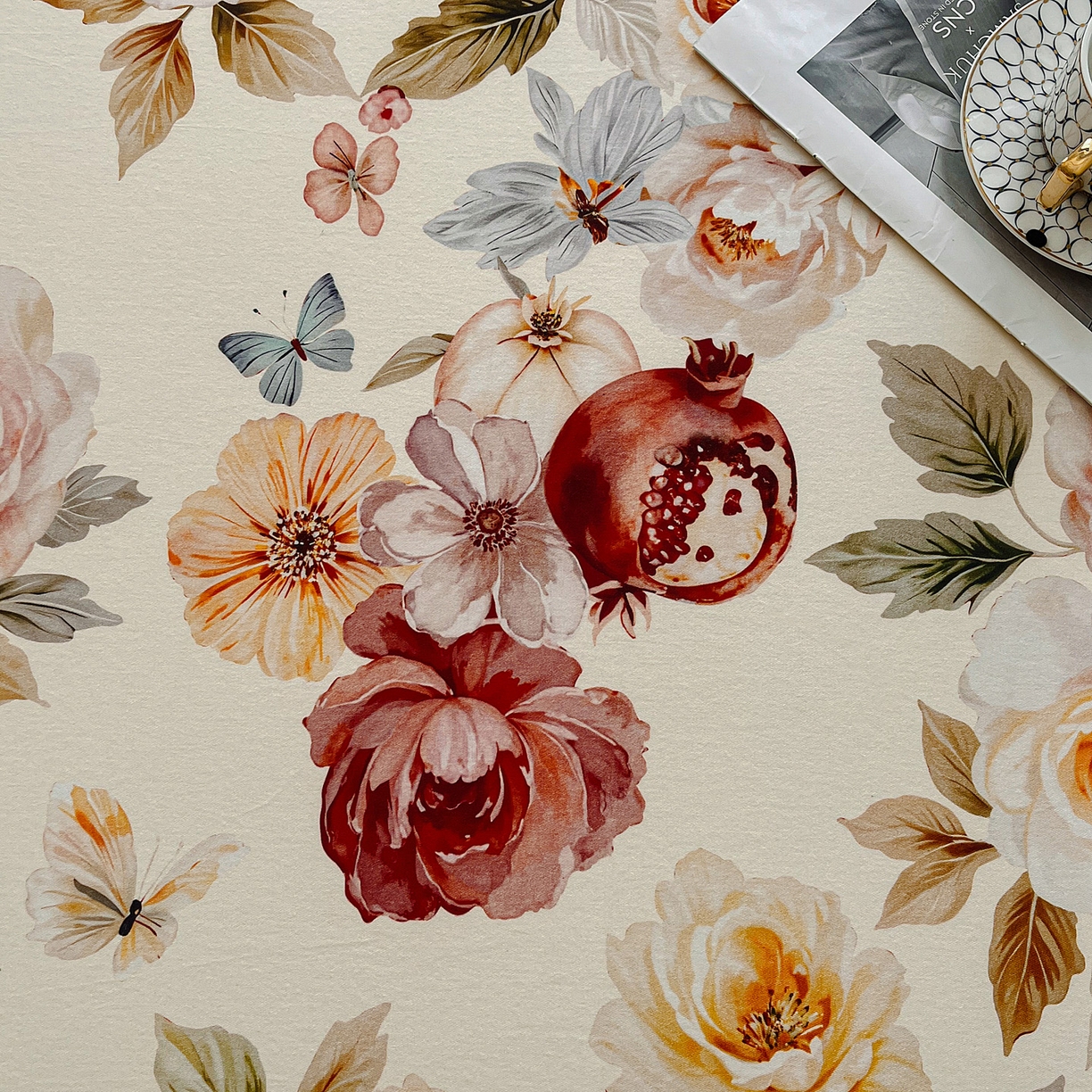 91家纺网 家纺一手货源 找家纺 慕梵家居2025新款100%全棉磨毛包边款床笠 石榴花红