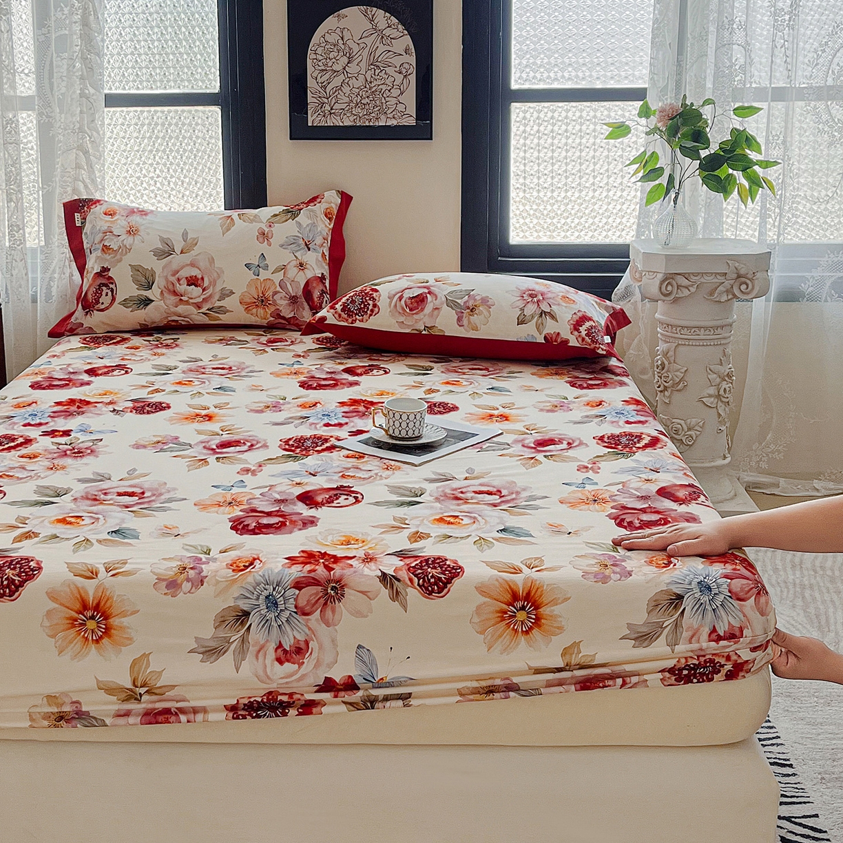 91家纺网 家纺一手货源 找家纺 慕梵家居2025新款100%全棉磨毛包边款床笠 石榴花红