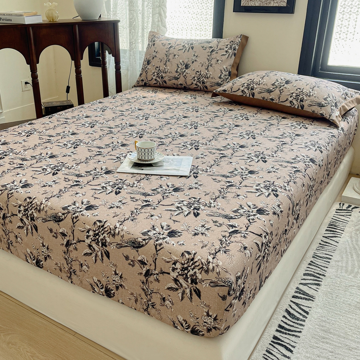 91家纺网 家纺一手货源 找家纺 慕梵家居2025新款100%全棉磨毛包边款床笠 甜梦茶语