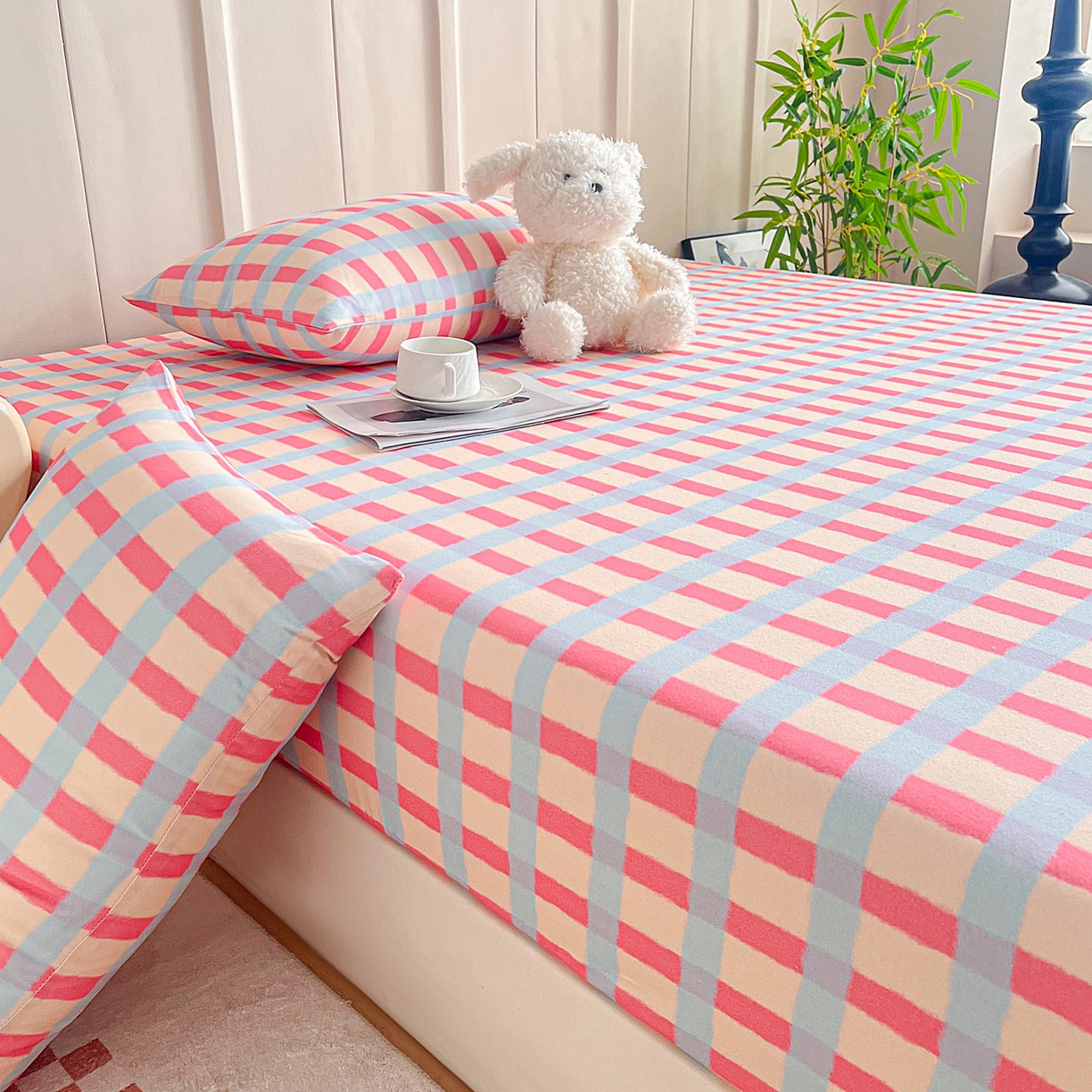 91家纺网 家纺一手货源 找家纺 慕梵家居2025新款100%全棉磨毛单床笠 糖果粉