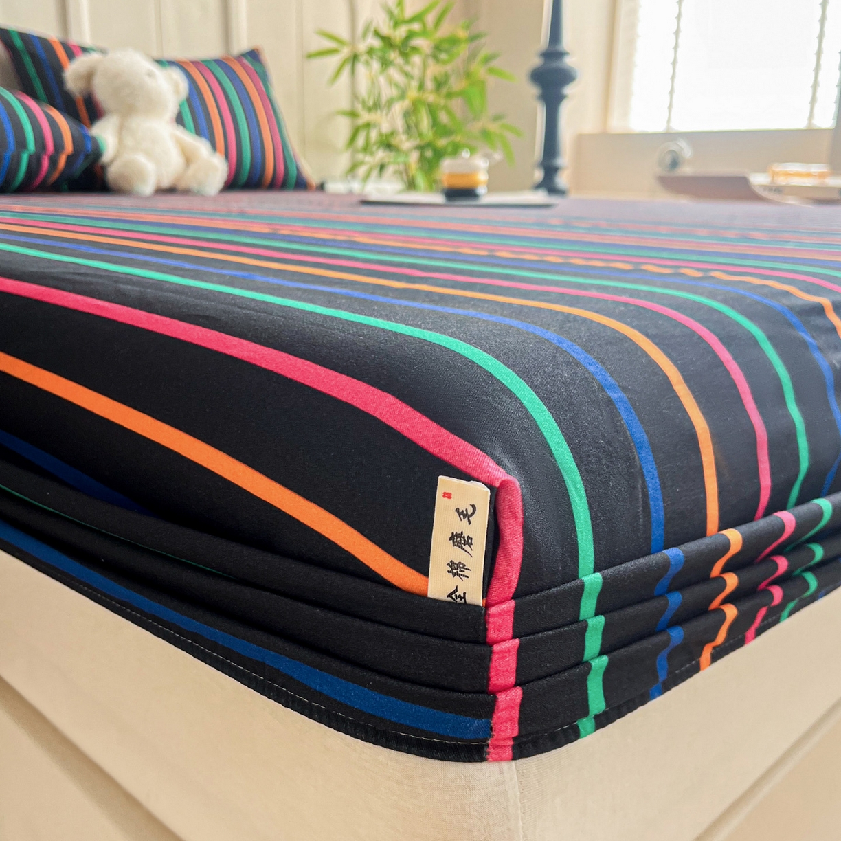 91家纺网 家纺一手货源 找家纺 慕梵家居2025新款100%全棉磨毛单床笠 炽热