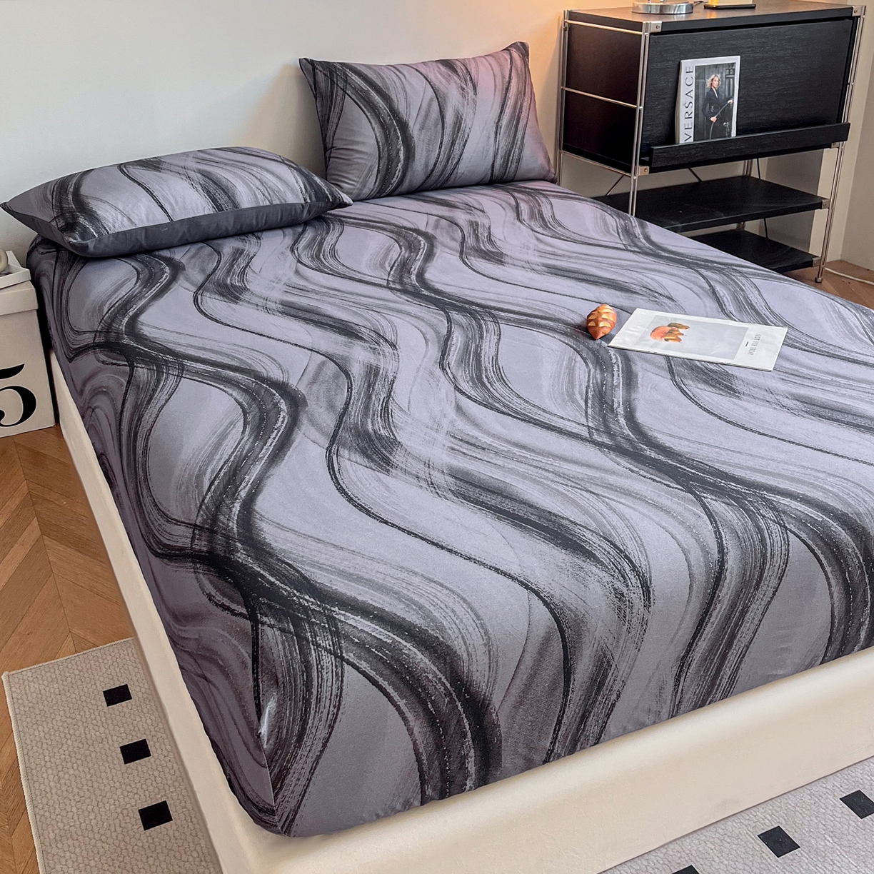 91家纺网 家纺一手货源 找家纺 慕梵家居2025新款100%全棉磨毛单床笠 几何灰