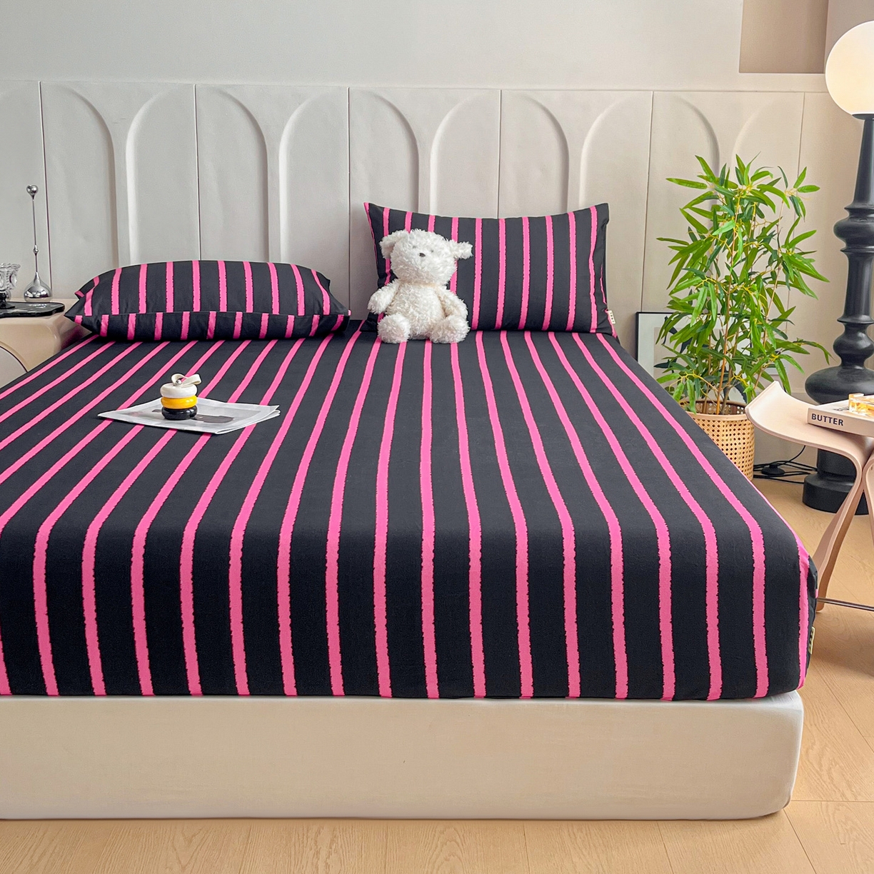 91家纺网 家纺一手货源 找家纺 慕梵家居2025新款100%全棉磨毛单床笠 律动黑