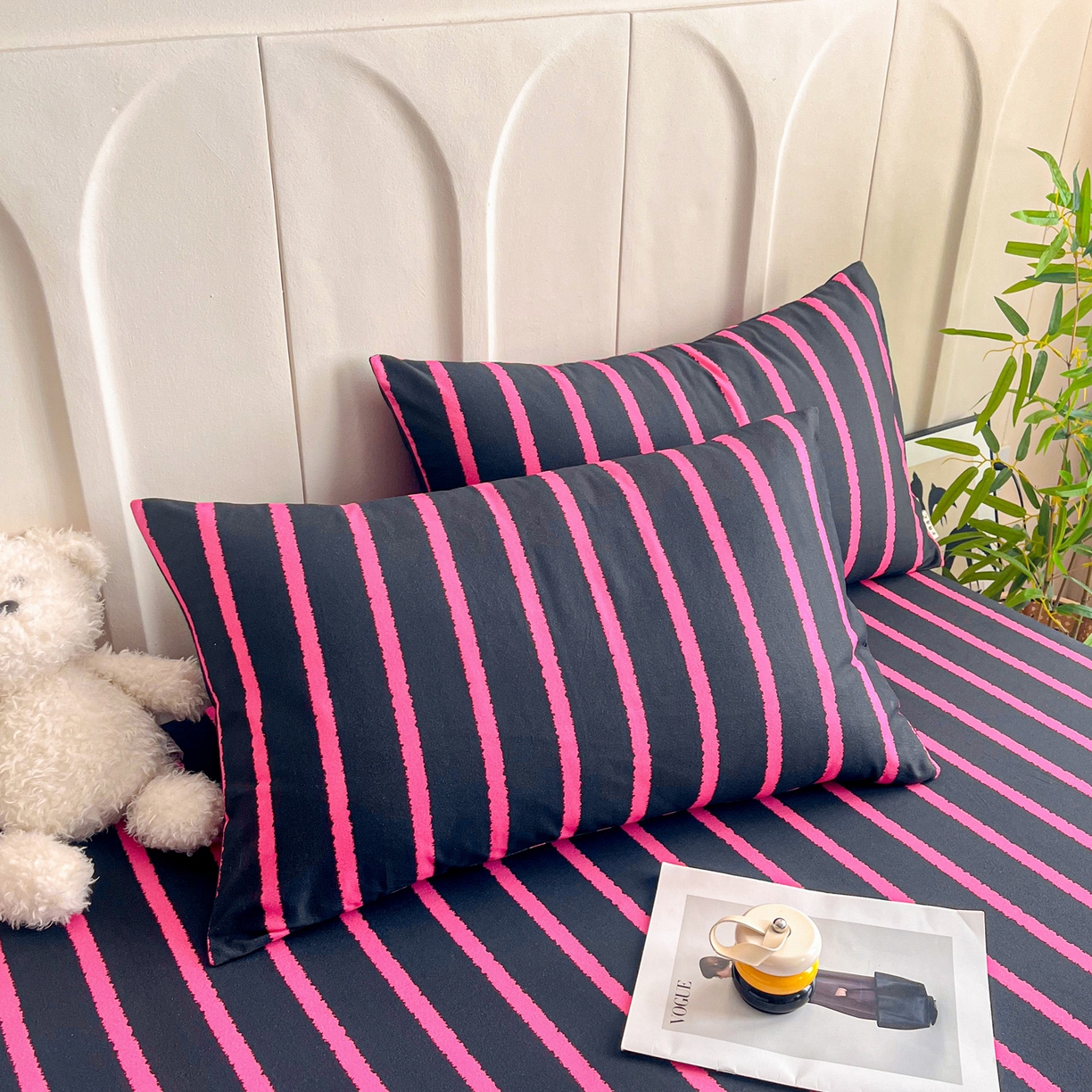 91家纺网 家纺一手货源 找家纺 慕梵家居2025新款100%全棉磨毛单床笠 律动黑