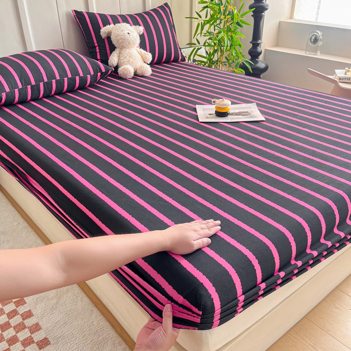 91家纺网 家纺一手货源 找家纺 慕梵家居2025新款100%全棉磨毛单床笠 律动黑