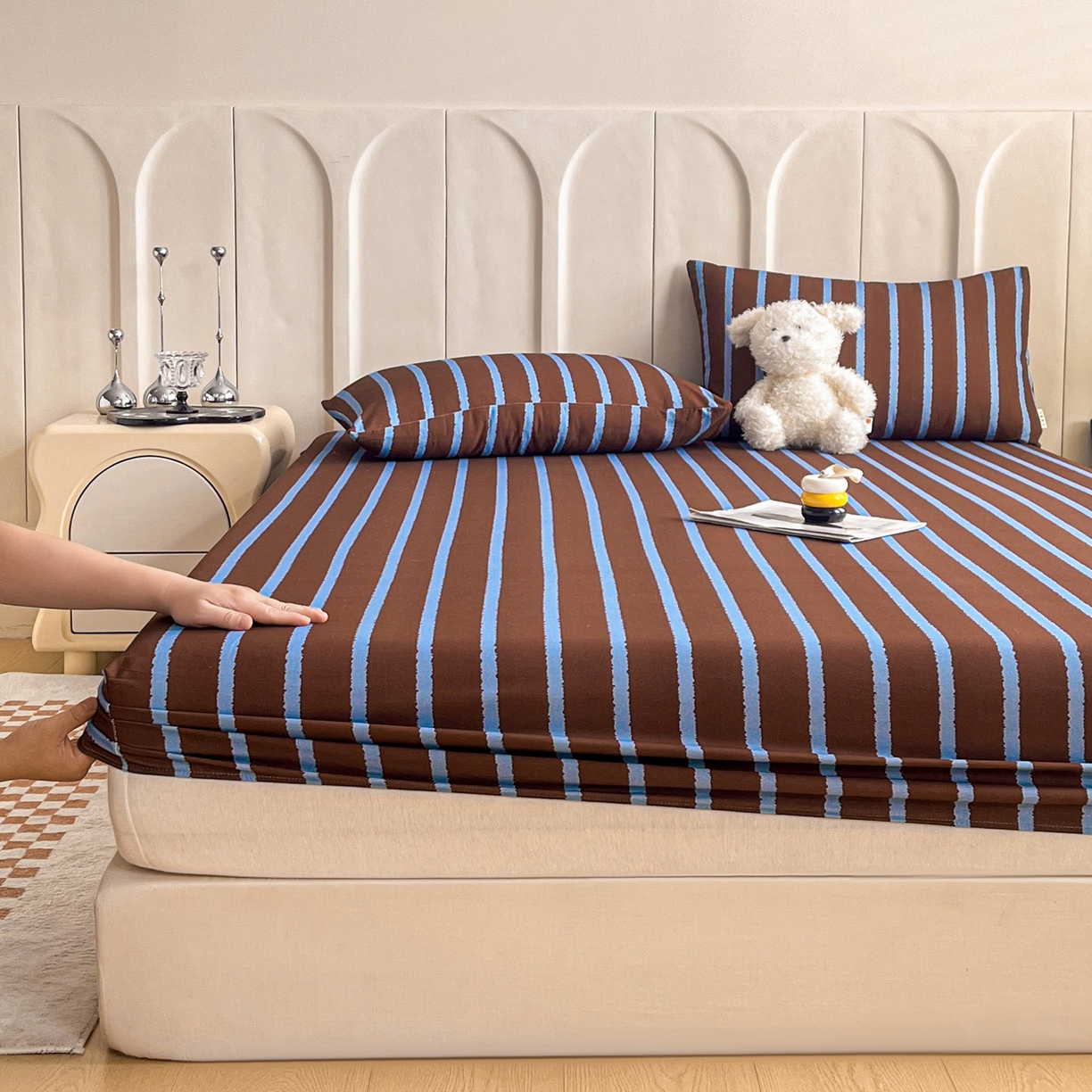 91家纺网 家纺一手货源 找家纺 慕梵家居2025新款100%全棉磨毛单床笠 律动咖