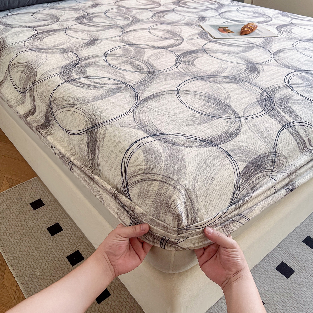 91家纺网 家纺一手货源 找家纺 慕梵家居2025新款100%全棉磨毛单床笠 漫行