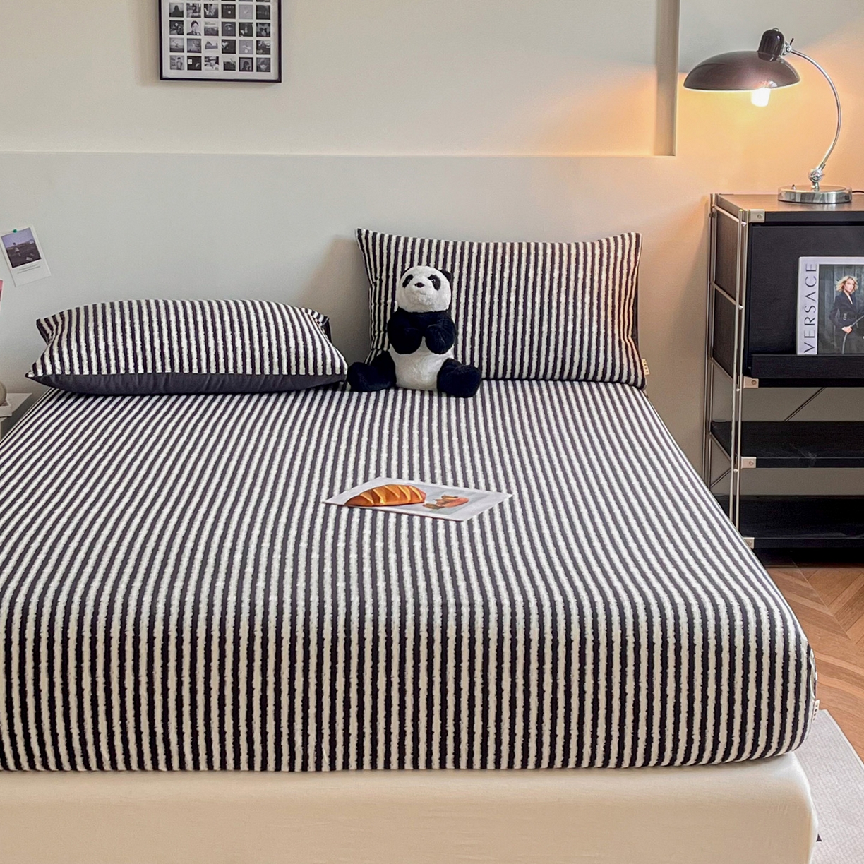 91家纺网 家纺一手货源 找家纺 慕梵家居2025新款100%全棉磨毛单床笠 墨白