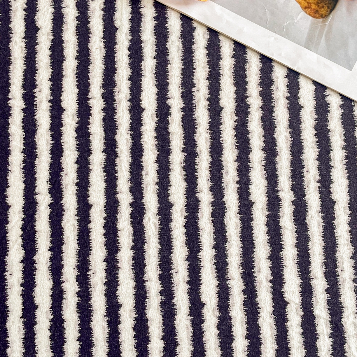 91家纺网 家纺一手货源 找家纺 慕梵家居2025新款100%全棉磨毛单床笠 墨白