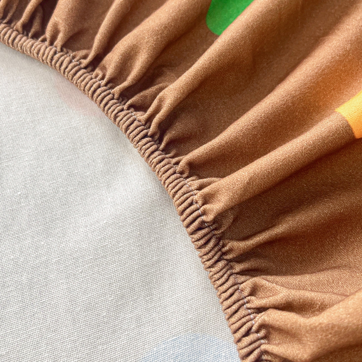 91家纺网 家纺一手货源 找家纺 慕梵家居2025新款100%全棉磨毛单床笠 七彩波点