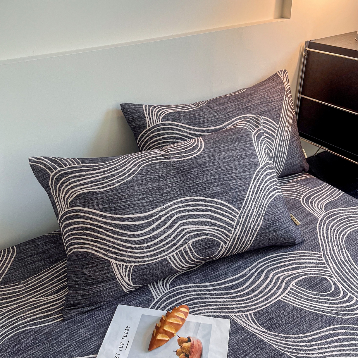 91家纺网 家纺一手货源 找家纺 慕梵家居2025新款100%全棉磨毛单床笠 星轨