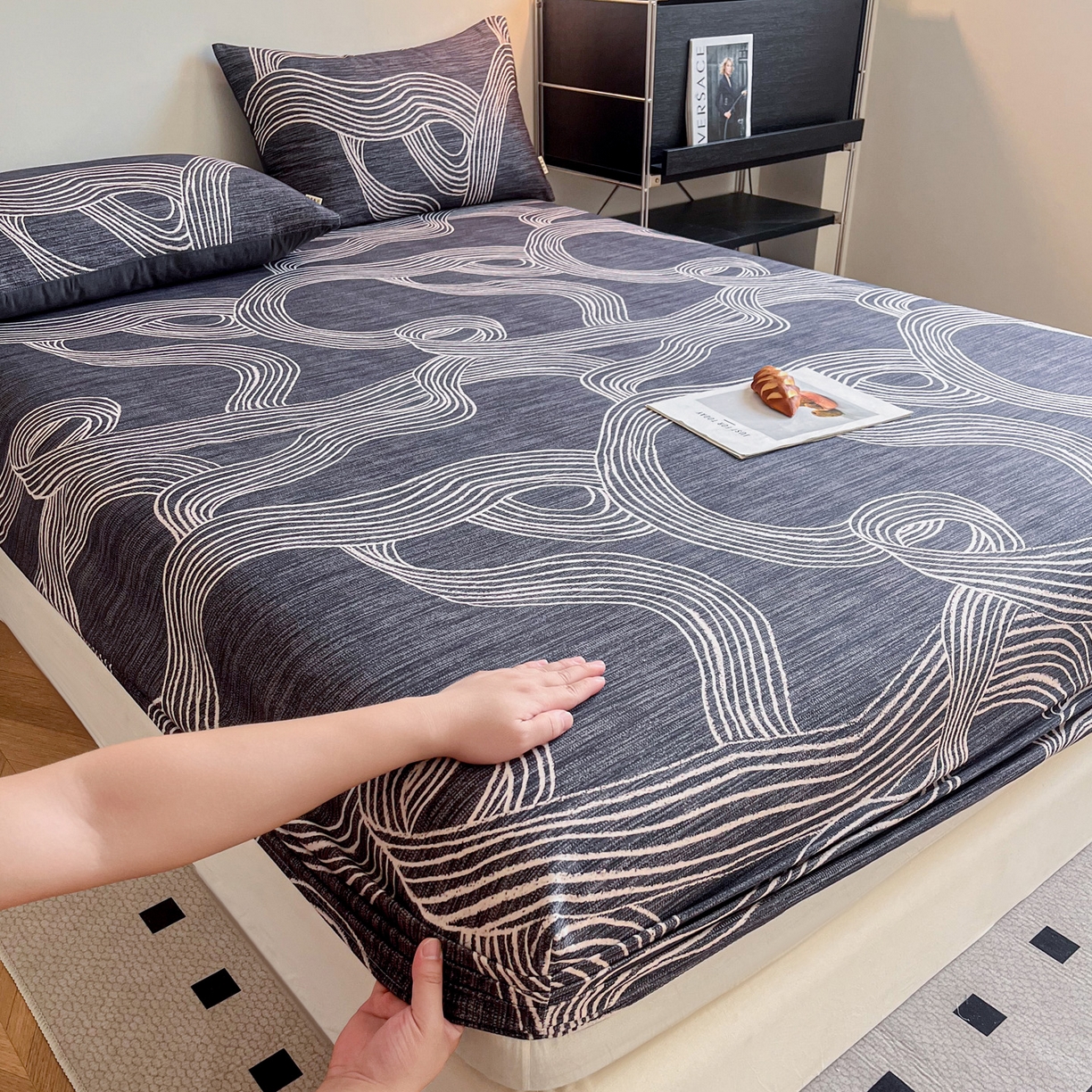 91家纺网 家纺一手货源 找家纺 慕梵家居2025新款100%全棉磨毛单床笠 星轨