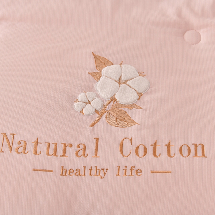 91家纺网 家纺一手货源 找家纺 小牛席业 2025新款棉花朵朵-新疆棉花被系列 棉花朵朵-新疆棉花被（粉玉）