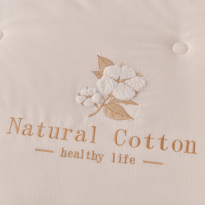 91家纺网 家纺一手货源 找家纺 小牛席业 2025新款棉花朵朵-新疆棉花被系列 棉花朵朵-新疆棉花被（米色）