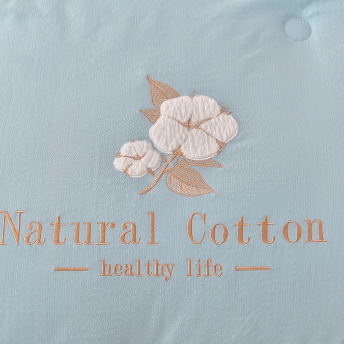 91家纺网 家纺一手货源 找家纺 小牛席业 2025新款棉花朵朵-新疆棉花被系列 棉花朵朵-新疆棉花被（天蓝）