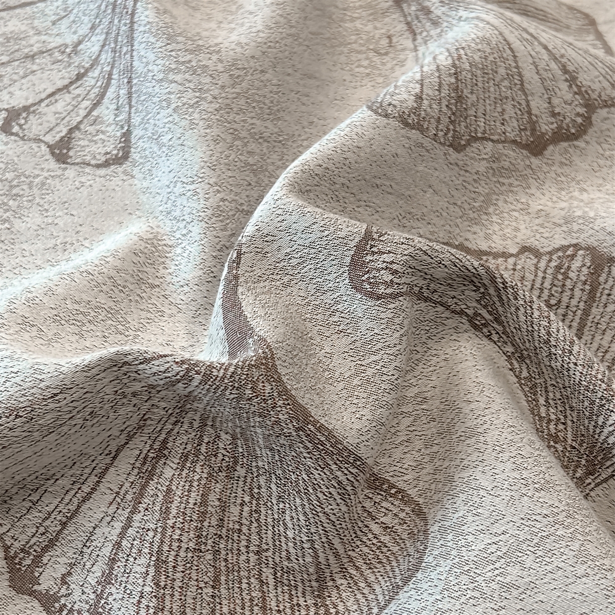 91家纺网 家纺一手货源 找家纺 锦彩家居 2025新款A类60支全棉色织提花四件套 银杏叶-豆沙