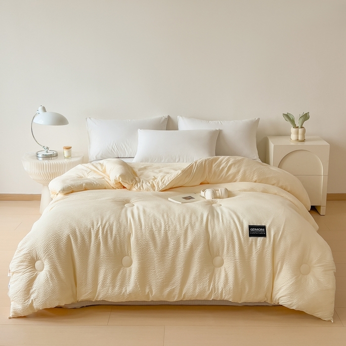 91家纺网 家纺一手货源 找家纺 宝士康家纺 2025新款10A抗菌泡泡棉大豆冬被米黄