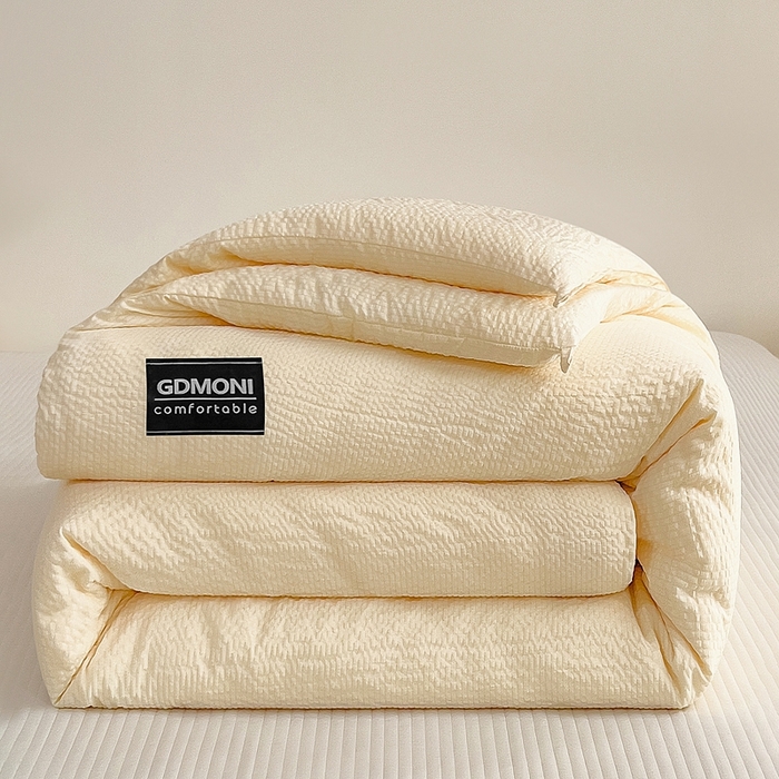 91家纺网 家纺一手货源 找家纺 宝士康家纺 2025新款10A抗菌泡泡棉大豆冬被米黄