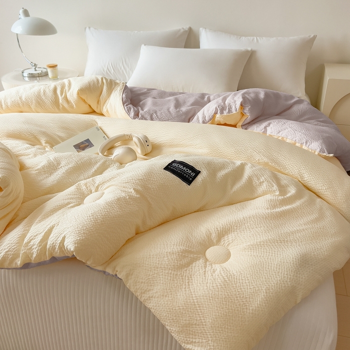 91家纺网 家纺一手货源 找家纺 宝士康家纺 2025新款10A抗菌泡泡棉大豆冬被米黄+浅灰