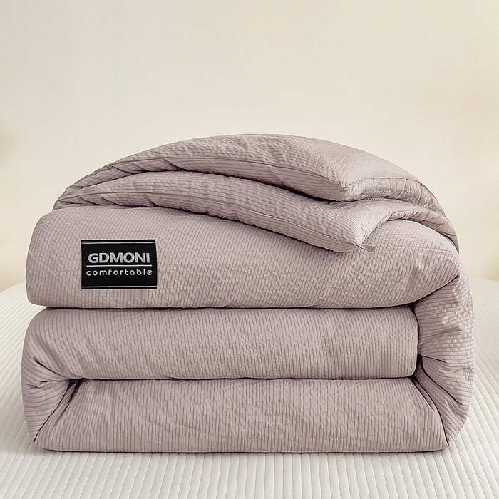 91家纺网 家纺一手货源 找家纺 宝士康家纺 2025新款10A抗菌泡泡棉大豆冬被浅灰