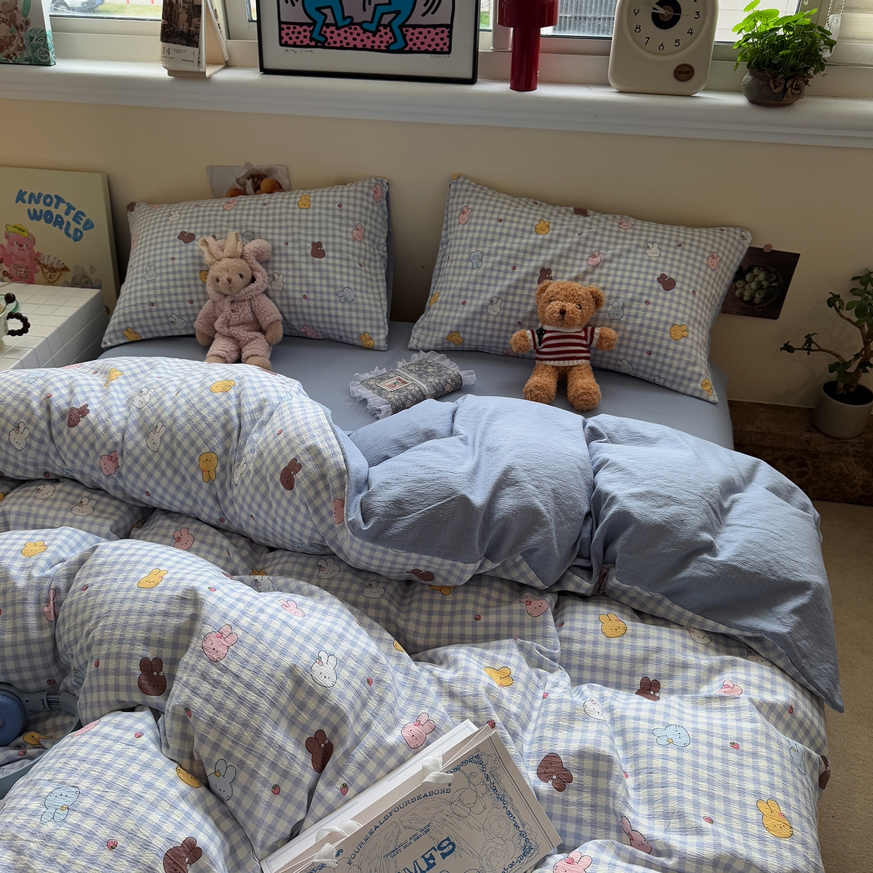 91家纺网 家纺一手货源 找家纺 水墨江南 2025新款高克重云感双层纱印花四件套-场景二 萌萌兔