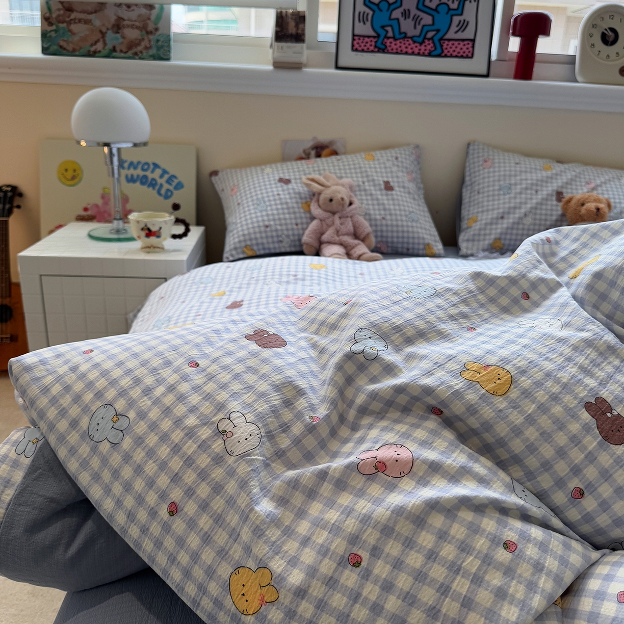 91家纺网 家纺一手货源 找家纺 水墨江南 2025新款高克重云感双层纱印花四件套-场景二 萌萌兔