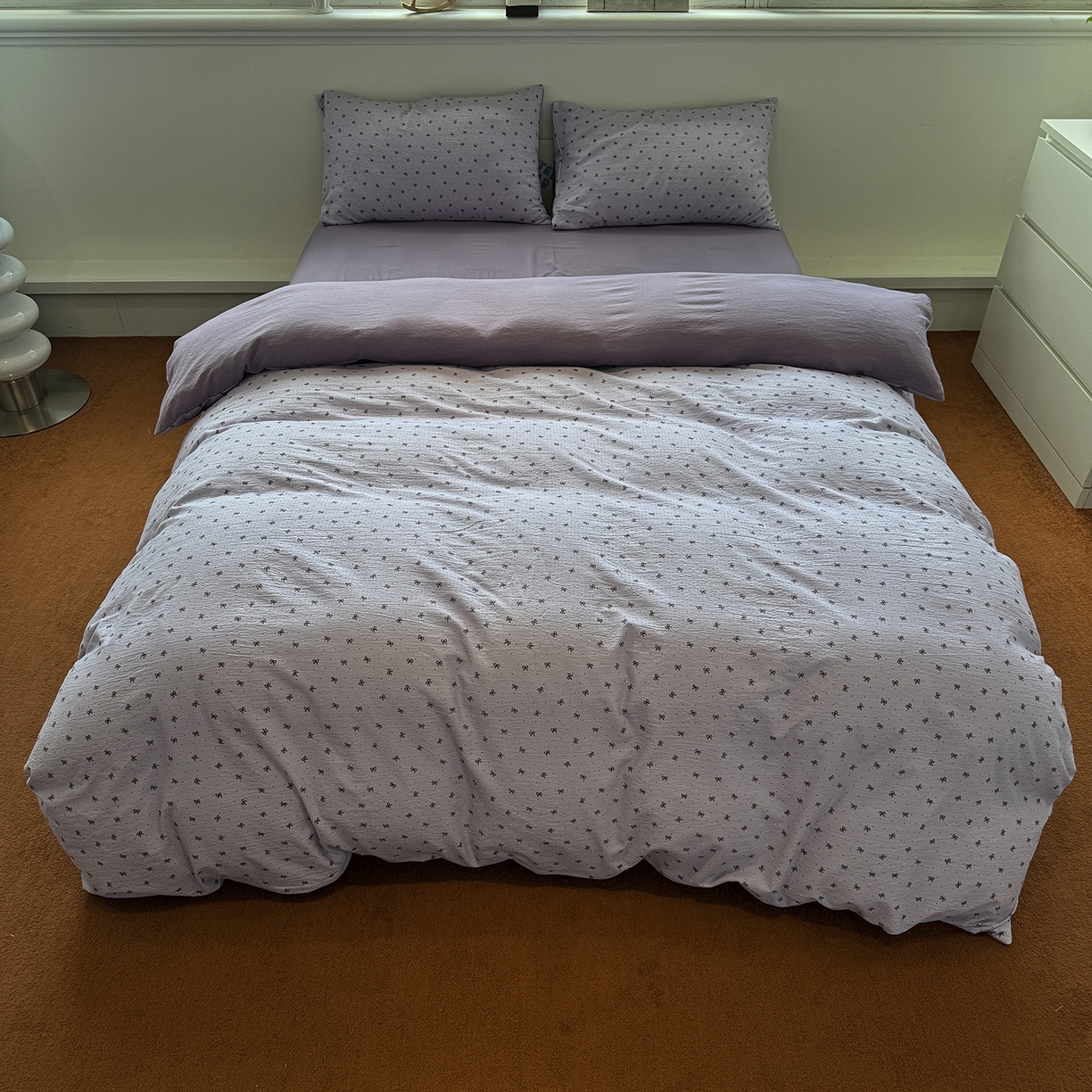 91家纺网 家纺一手货源 找家纺 水墨江南 2025新款高克重云感双层纱印花四件套-场景二 欢乐颂