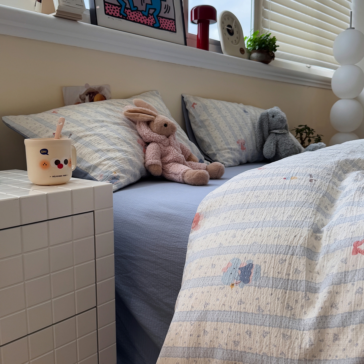 91家纺网 家纺一手货源 找家纺 水墨江南 2025新款高克重云感双层纱印花四件套-场景二 绒绒象