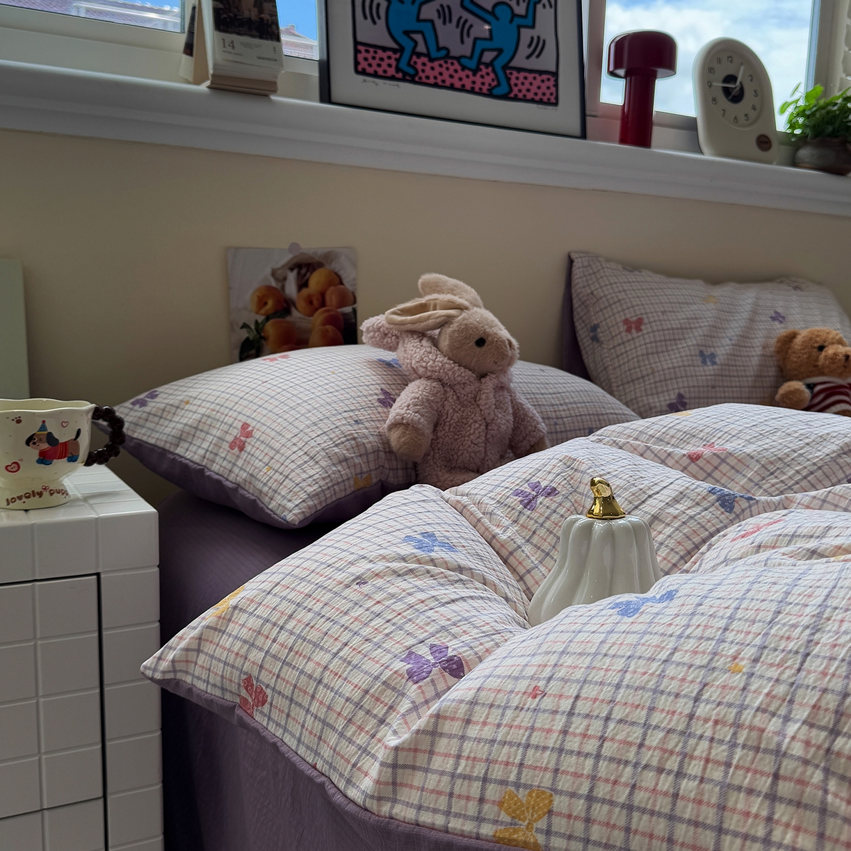 91家纺网 家纺一手货源 找家纺 水墨江南 2025新款高克重云感双层纱印花四件套-场景二 多彩蝴蝶结