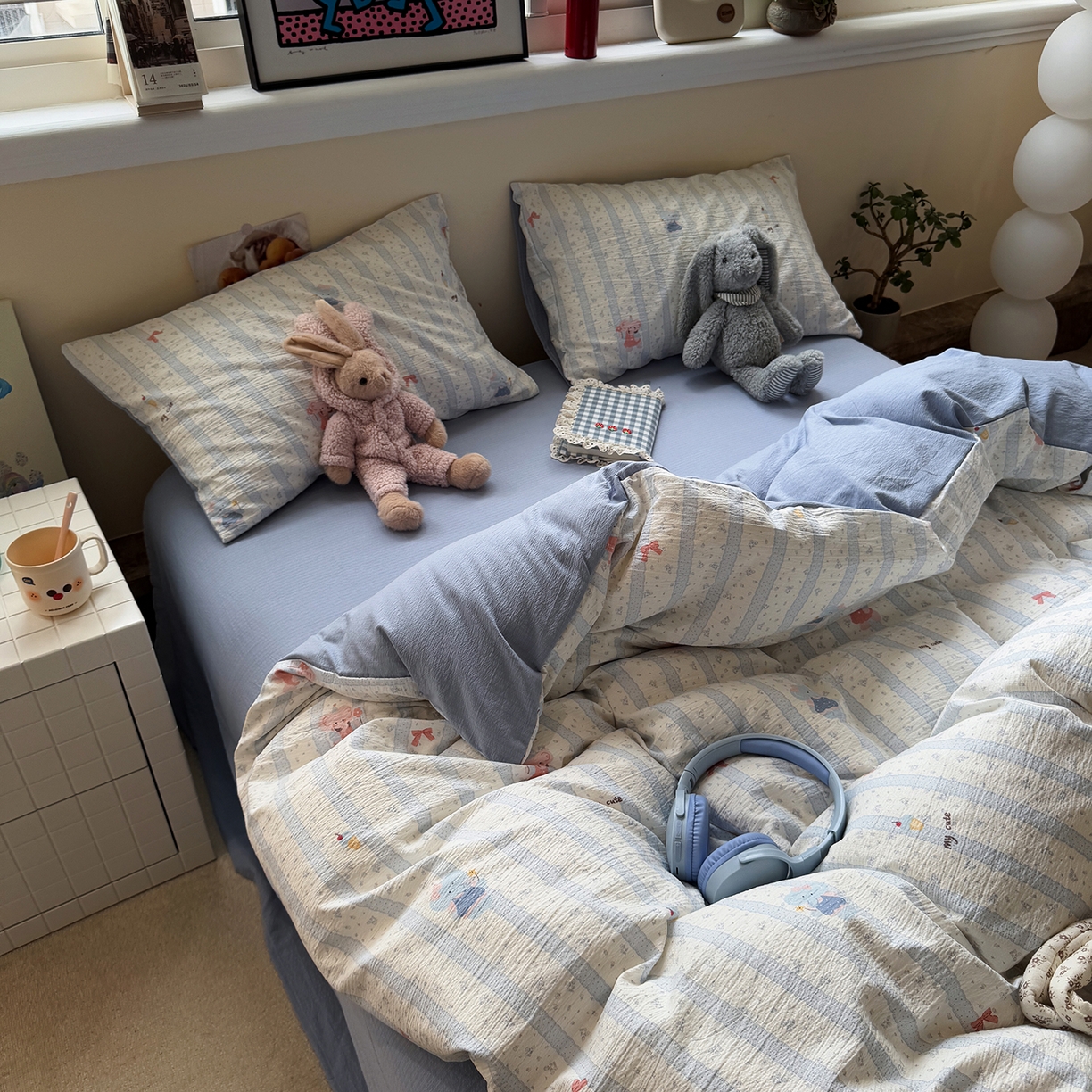 91家纺网 家纺一手货源 找家纺 水墨江南 2025新款高克重云感双层纱印花四件套-场景二 绒绒象