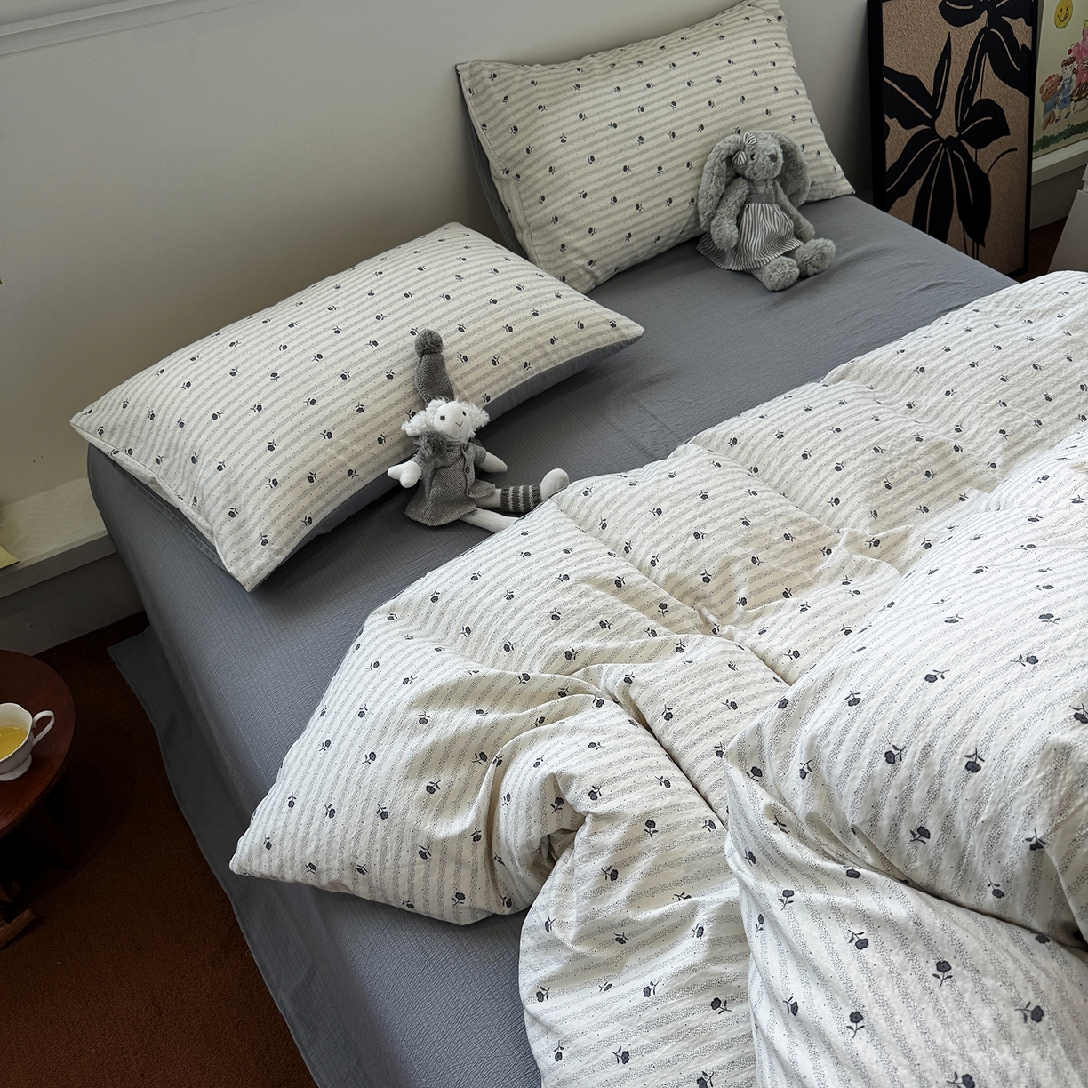 91家纺网 家纺一手货源 找家纺 水墨江南 2025新款高克重云感双层纱印花四件套-场景二 织梦