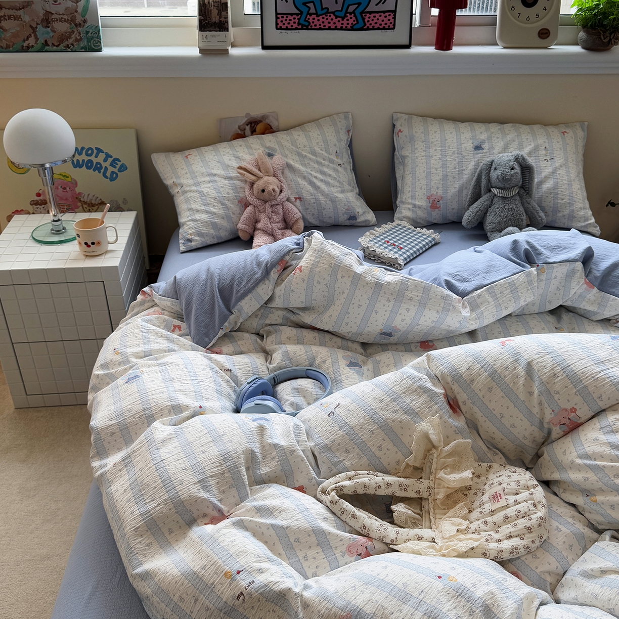 91家纺网 家纺一手货源 找家纺 水墨江南 2025新款高克重云感双层纱印花四件套-场景二 绒绒象