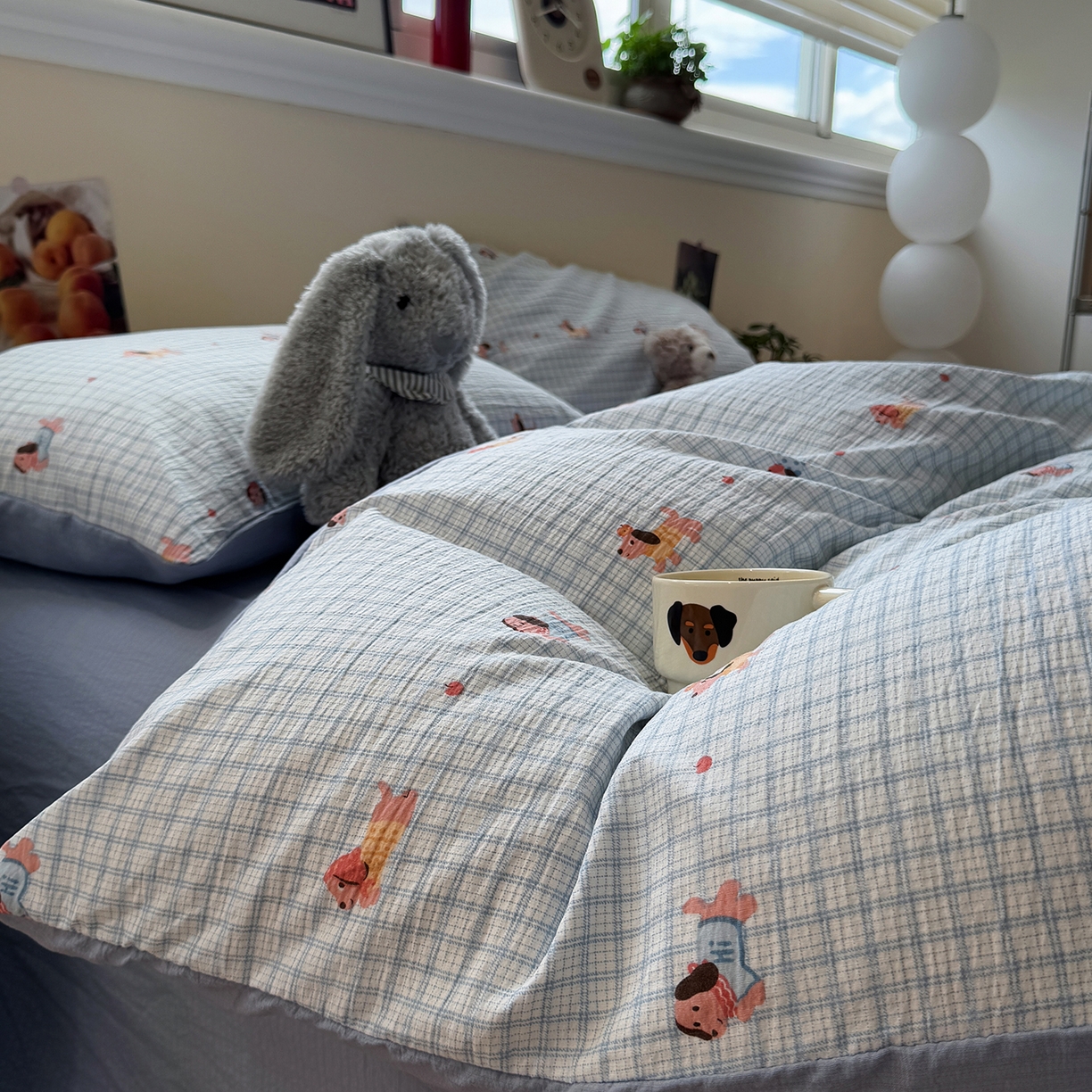 水墨江南 2025新款高克重云感双层纱印花四件套-场景二 快乐小狗