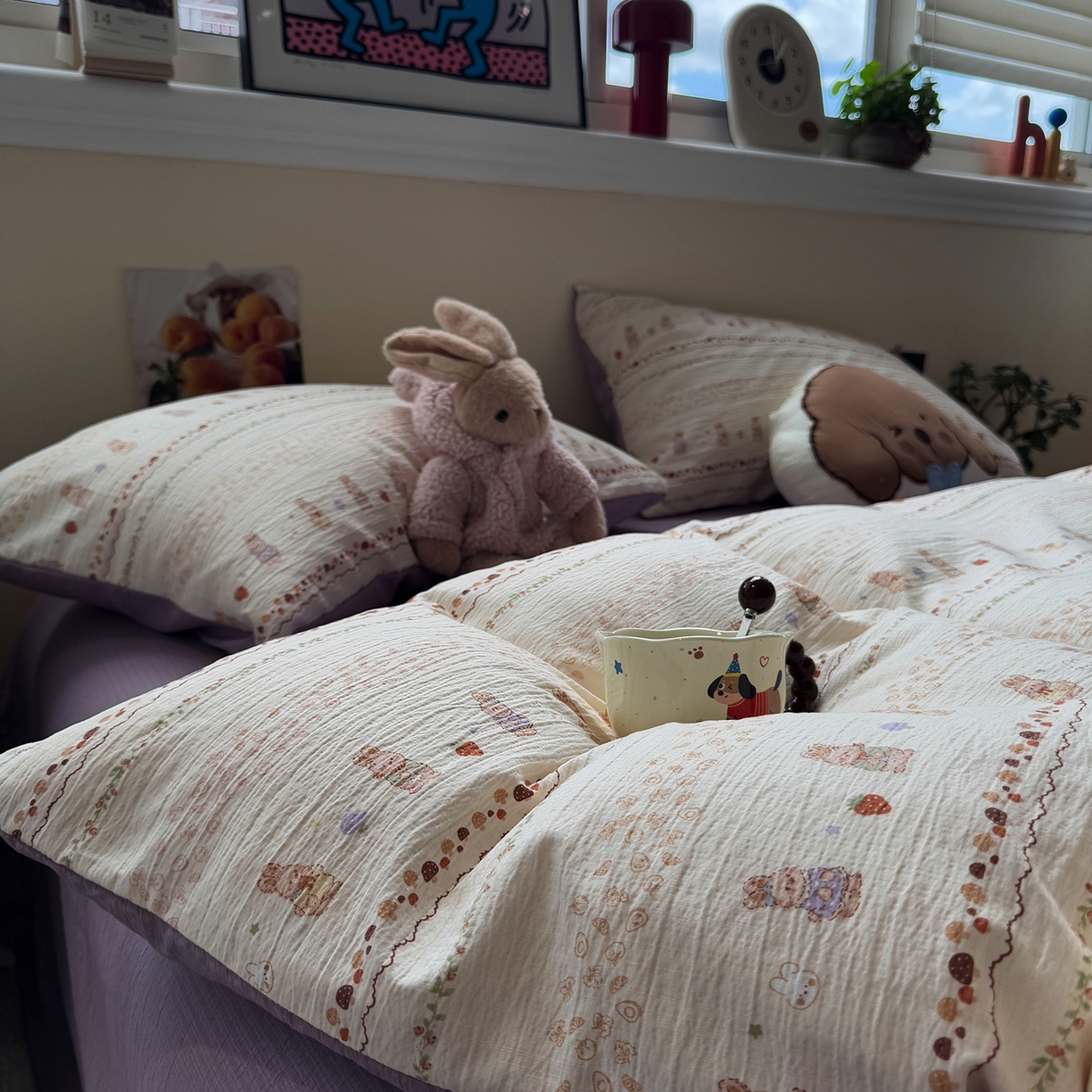 91家纺网 家纺一手货源 找家纺 水墨江南 2025新款高克重云感双层纱印花四件套-场景二 快乐小兔