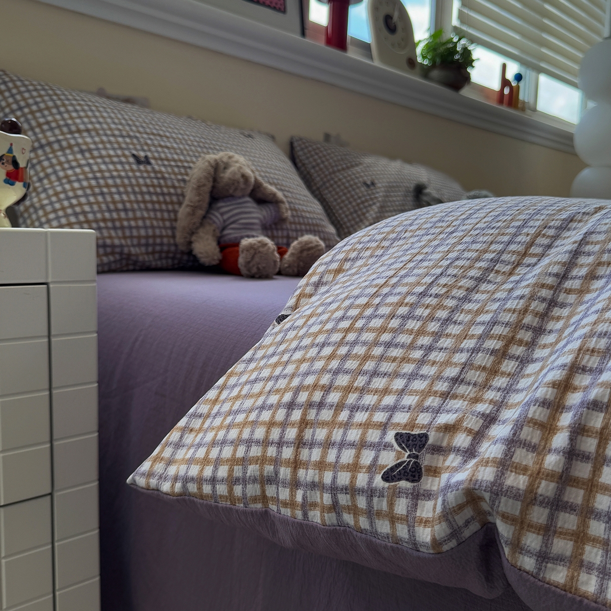 水墨江南 2025新款高克重云感双层纱印花四件套-场景二 可爱蝴蝶结