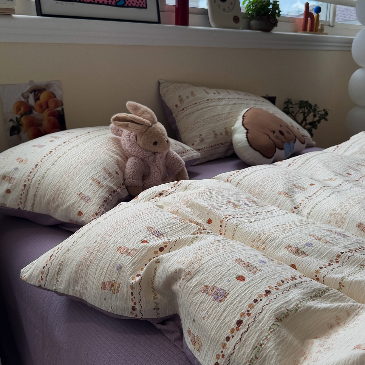 91家纺网 家纺一手货源 找家纺 水墨江南 2025新款高克重云感双层纱印花四件套-场景二 快乐小兔