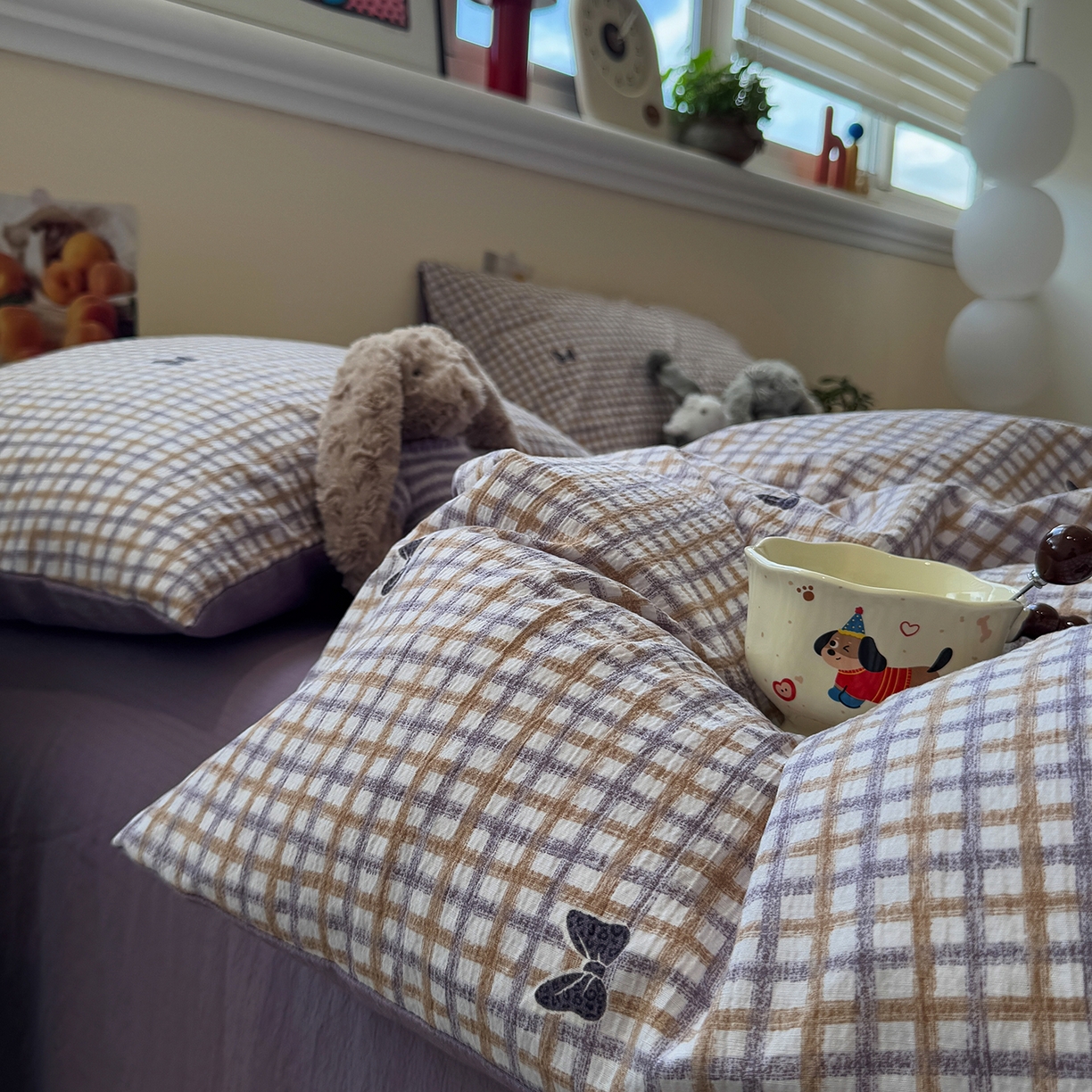 91家纺网 家纺一手货源 找家纺 水墨江南 2025新款高克重云感双层纱印花四件套-场景二 可爱蝴蝶结