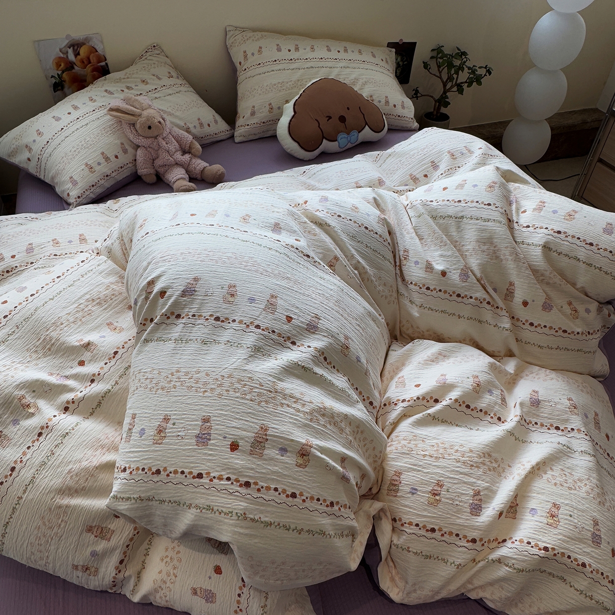 91家纺网 家纺一手货源 找家纺 水墨江南 2025新款高克重云感双层纱印花四件套-场景二 快乐小兔